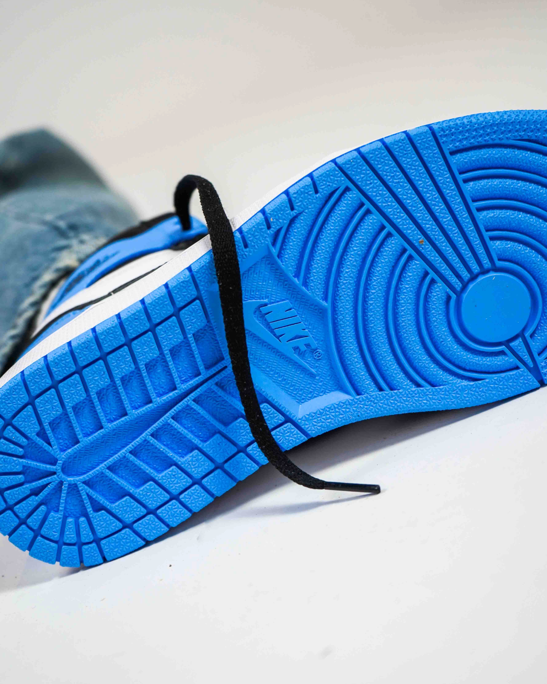 Air Jordan 1 Retro High OG UNC Toe