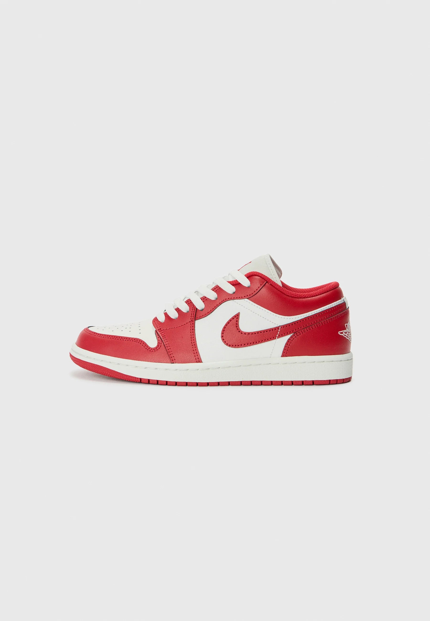 Jordan 1 low 'Varsity red'