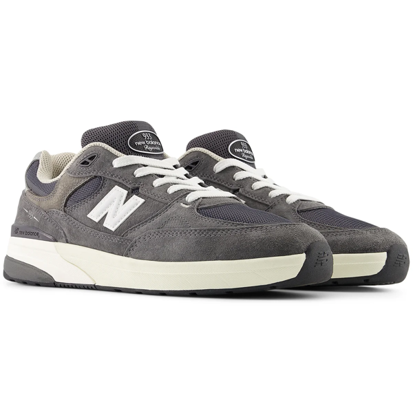 Reynolds 933 - Dark Grey/White
