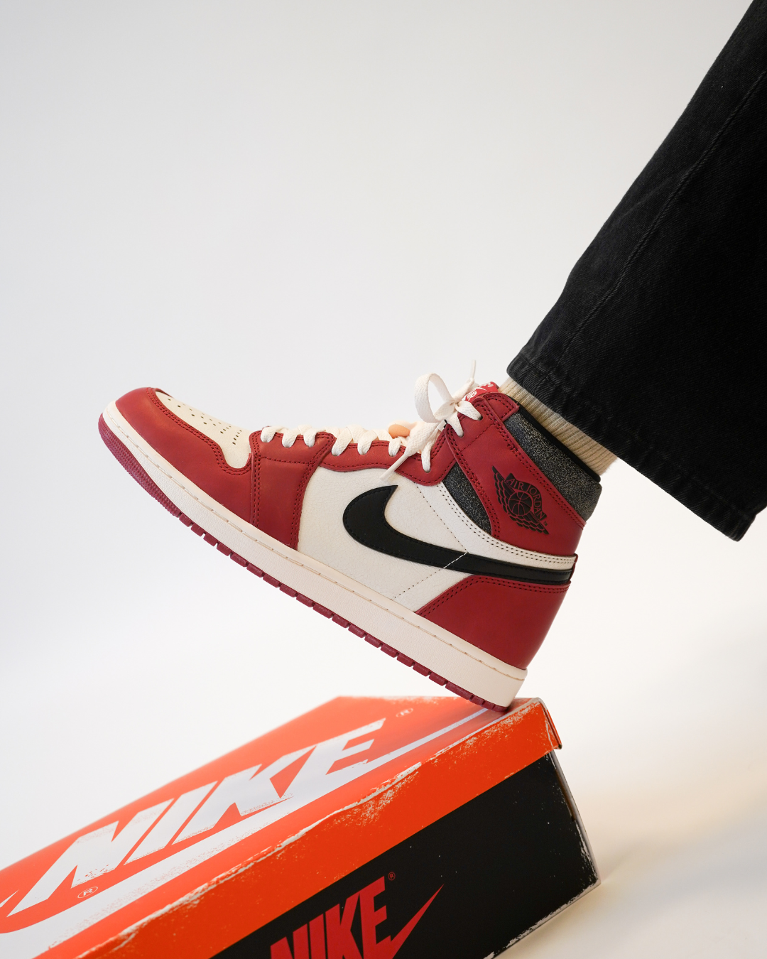 Air Jordan 1 Retro High OG Lost and Found