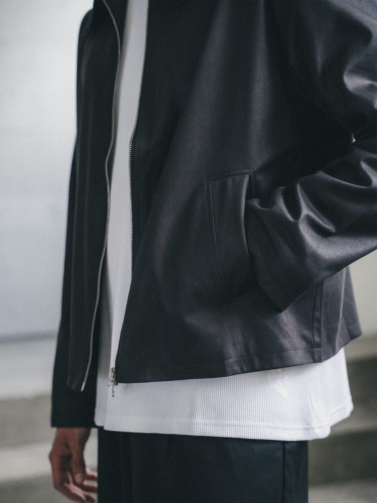 Lunar - Black
