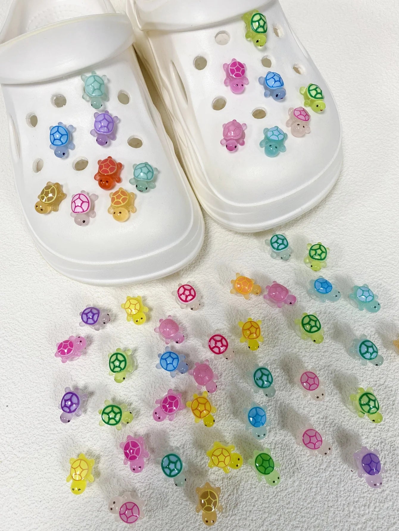 4-pack Luminous 3D Turtles – Shoe Decorations for Clogs or Open Toe Shoes