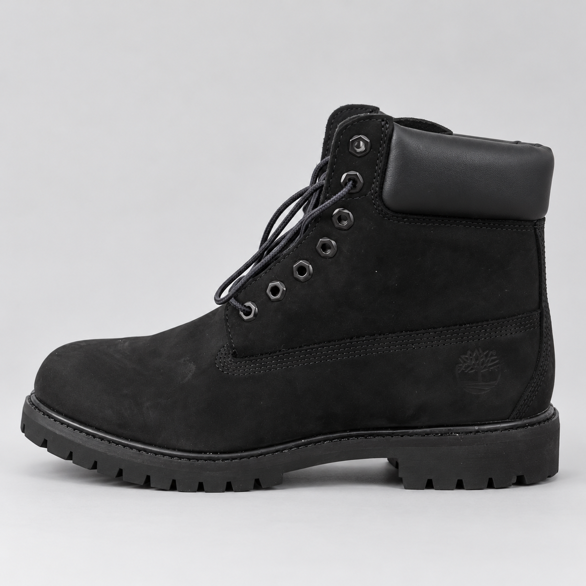 Timberland Premium svart, sidovy med tån åt vänster